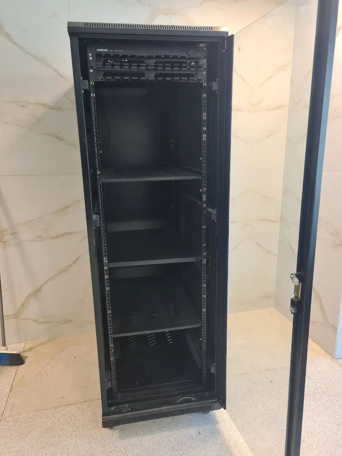 رک مدل دیتاشین|مودم و تجهیزات شبکه|تهران, نجات اللهی|دیوار