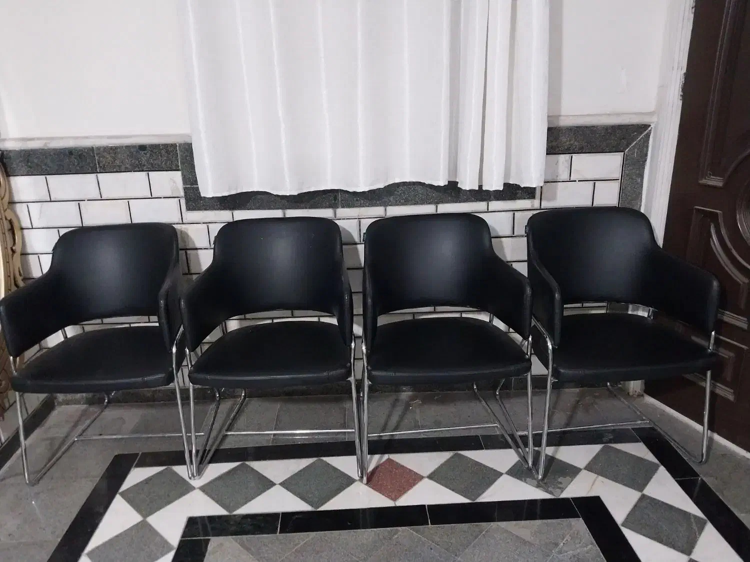 کلیه لوازم سالن زیبایی به فروش میرسد باقیمت مناسب|آرایشگاه و سالنهای زیبایی|اسلامشهر, مطهری|دیوار