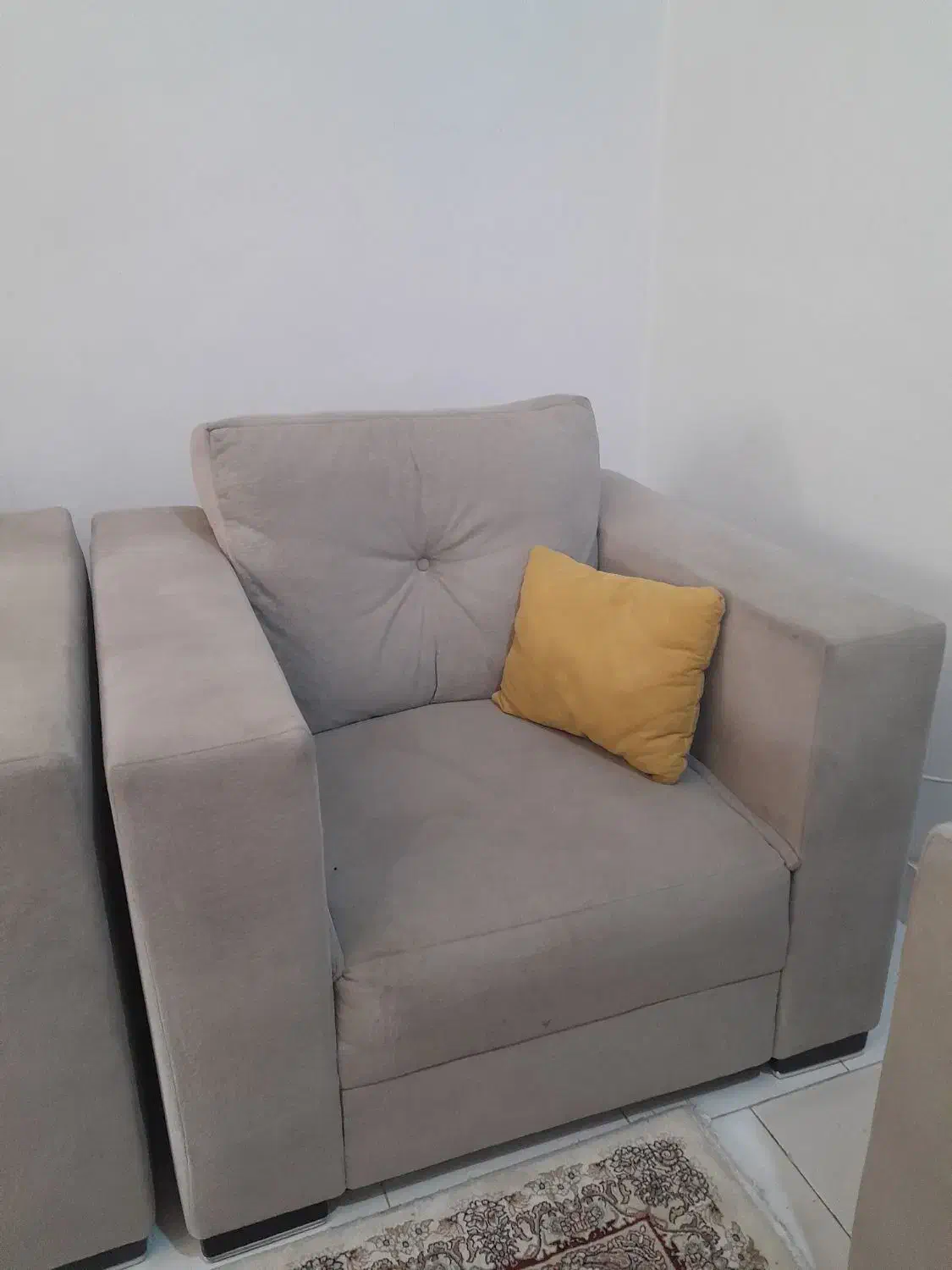 مبل راحتی|مبلمان خانگی و میز عسلی|رشت, معلم|دیوار