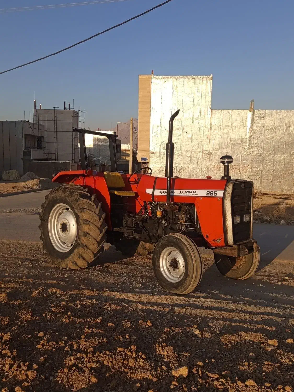 تراکتور فرگوسن مدل 83|خودرو سنگین|نهاوند, |دیوار