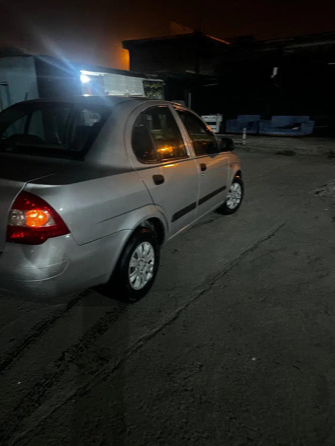 تیبا صندوق دار مدل۹۱شاسی پلمپ|خودرو سواری و وانت|هشتگرد, هشتگرد قدیم|دیوار