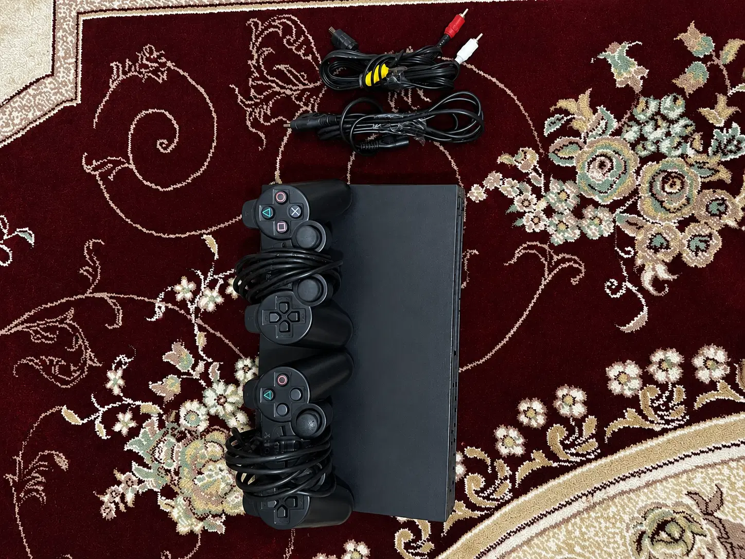 PlayStation 2|کنسول، بازی ویدئویی و آنلاین|رباط‌کریم, رباط‌کریم|دیوار