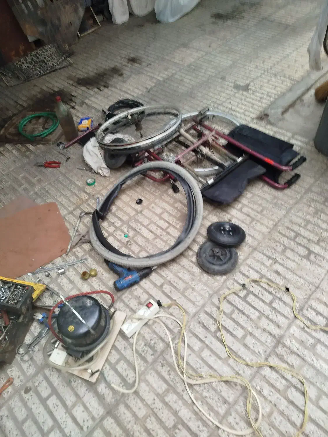 تعمیر و فروش قطعات ویلچر معمولی|آرایشی، بهداشتی، درمانی|تبریز, |دیوار