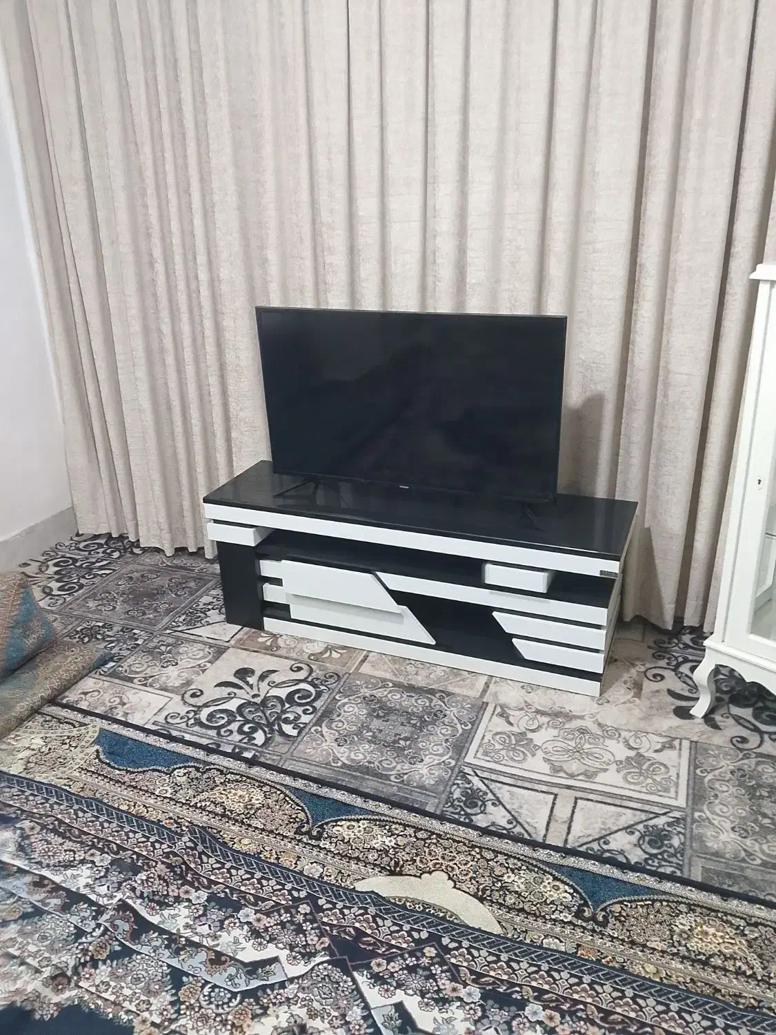 میز تلویزیون|میز تلویزیون|اشتهارد, |دیوار