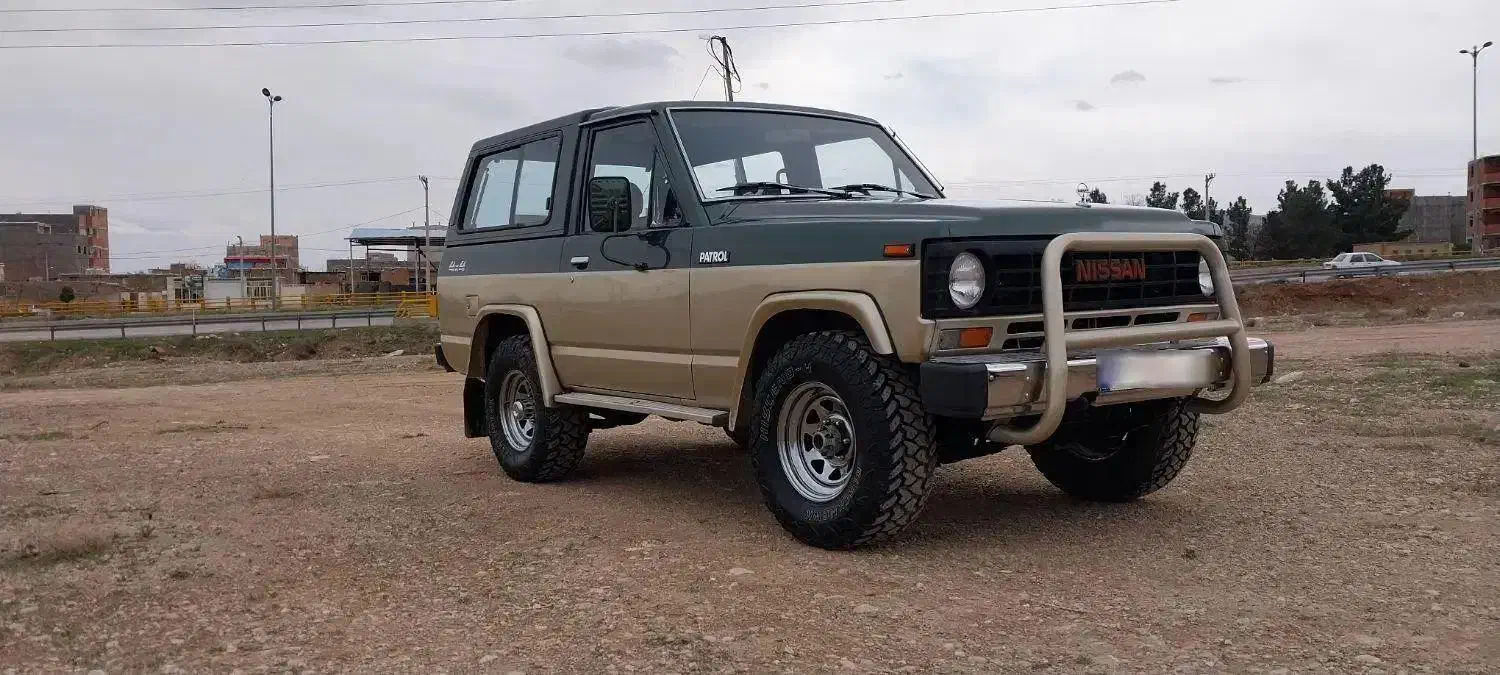 پاترول سبز کرم در حد|خودرو کلاسیک|مشهد, راهنمایی|دیوار