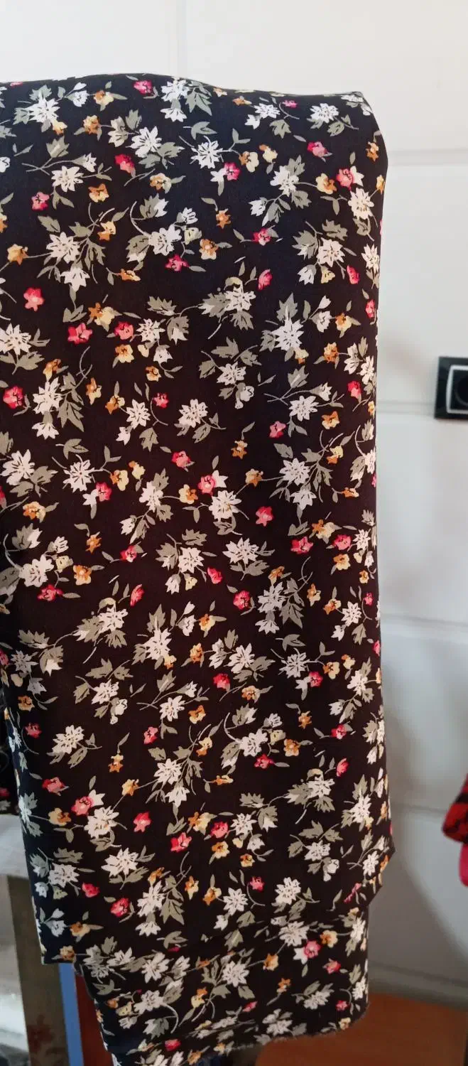 خیاطی و ارزانسرای ماه دوخت|لباس|هرسین, |دیوار