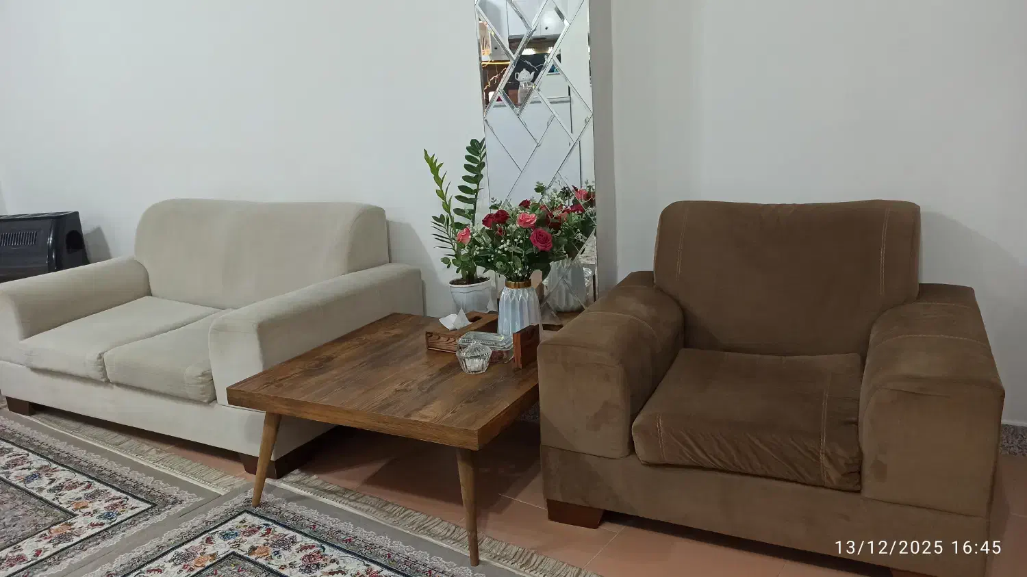 مبل  ۷نفره|مبلمان خانگی و میز عسلی|صومعه‌سرا, |دیوار