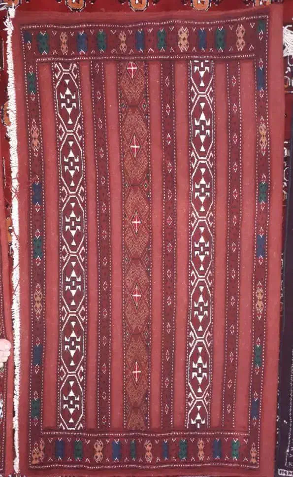 قالی دست بافت و پشتی(ترکمنی)|فرش|گنبد کاووس, |دیوار