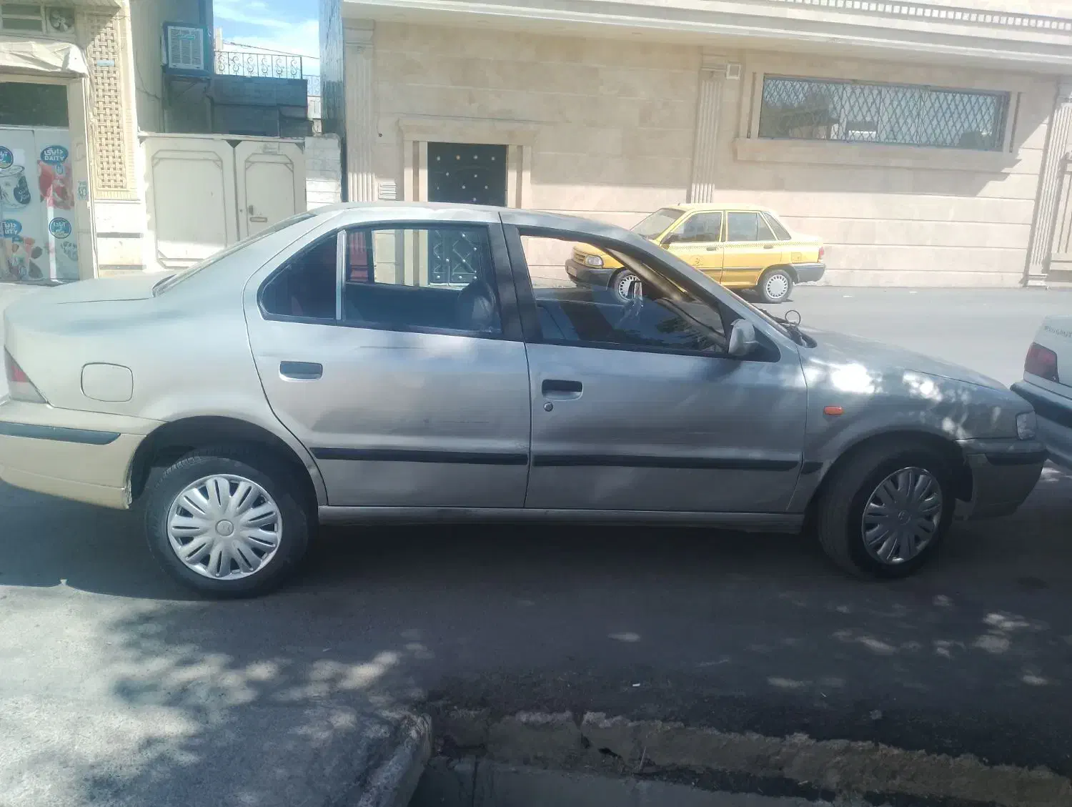 سمند  بژ مدل 82|خودرو سواری و وانت|شیراز, لب آب|دیوار