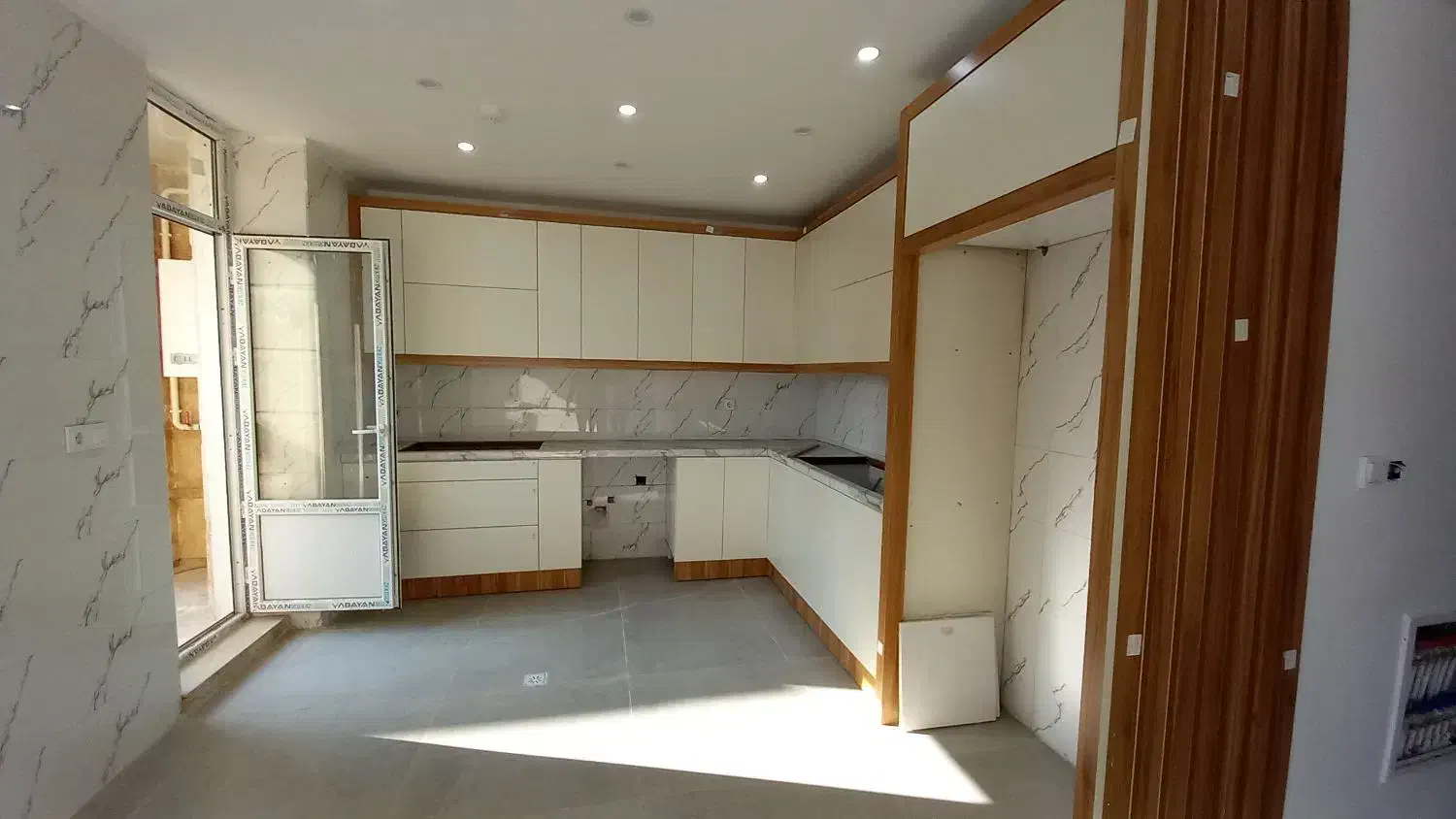 آپارتمان ۸۵متری خوش نقشه طبقه ۳ سعدی|فروش آپارتمان|لاهیجان, کوه بیجار|دیوار