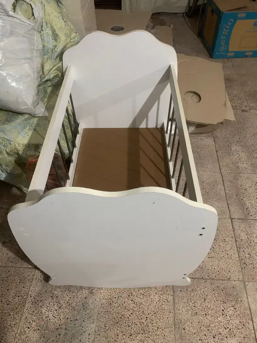 گهواره|تخت و صندلی بچه|تبریز, |دیوار