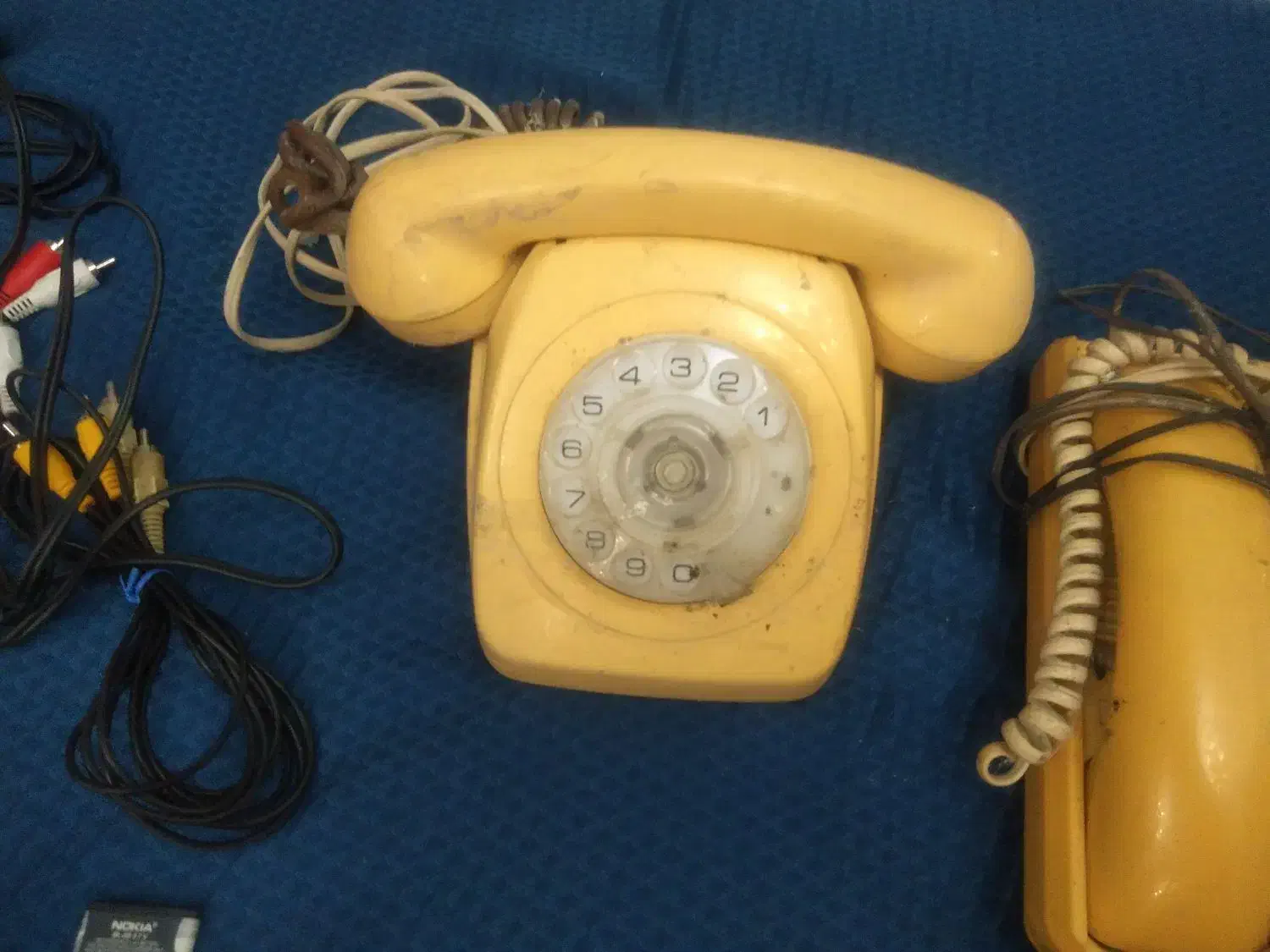 تلفن قدیمی و قاب نوکیا|تلفن رومیزی|ورامین, ورامین|دیوار