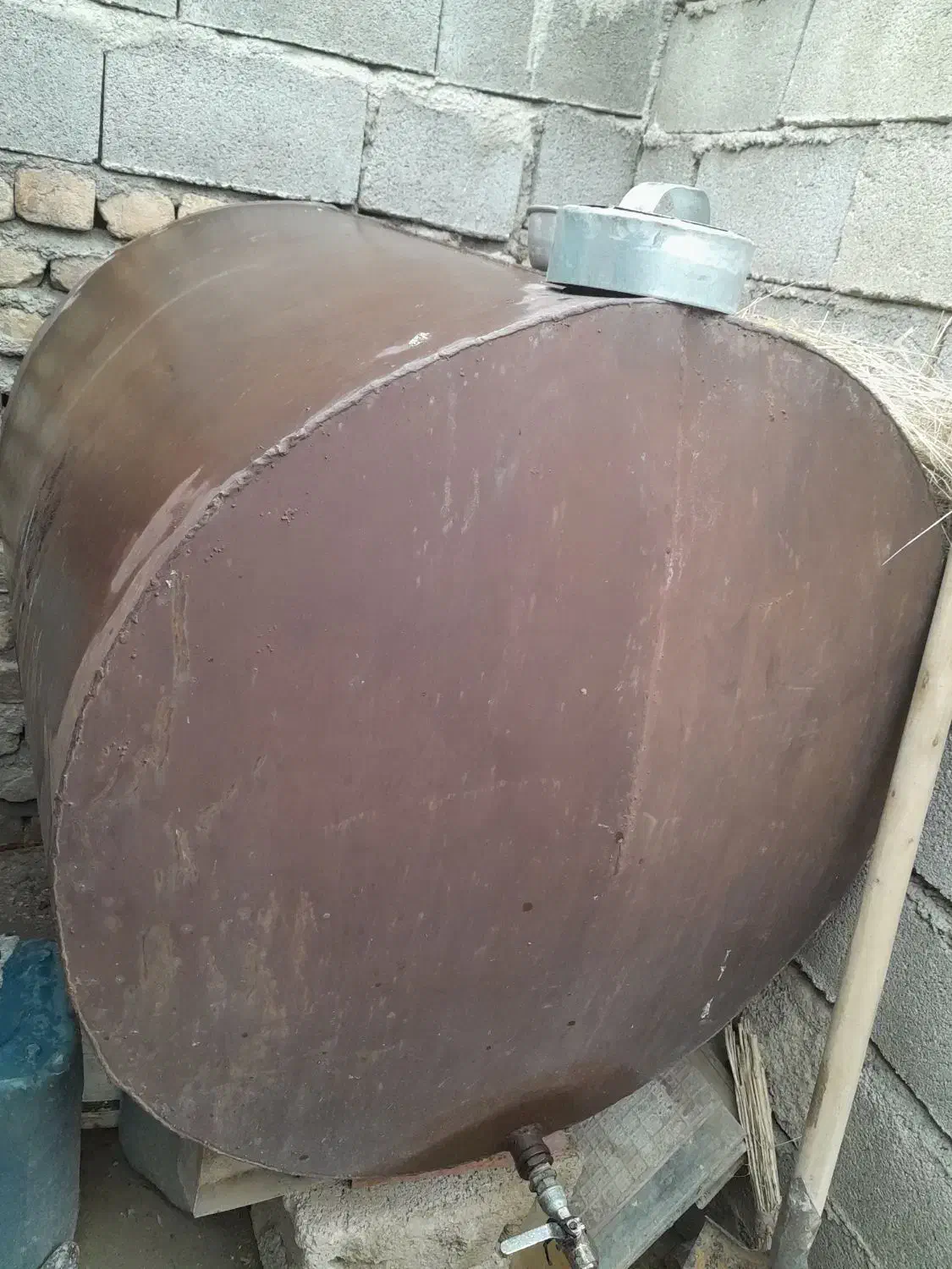 یک عددتانکر آهنی کاملاسالم جای سوخت|عمدهفروشی|دشت ذهاب, |دیوار