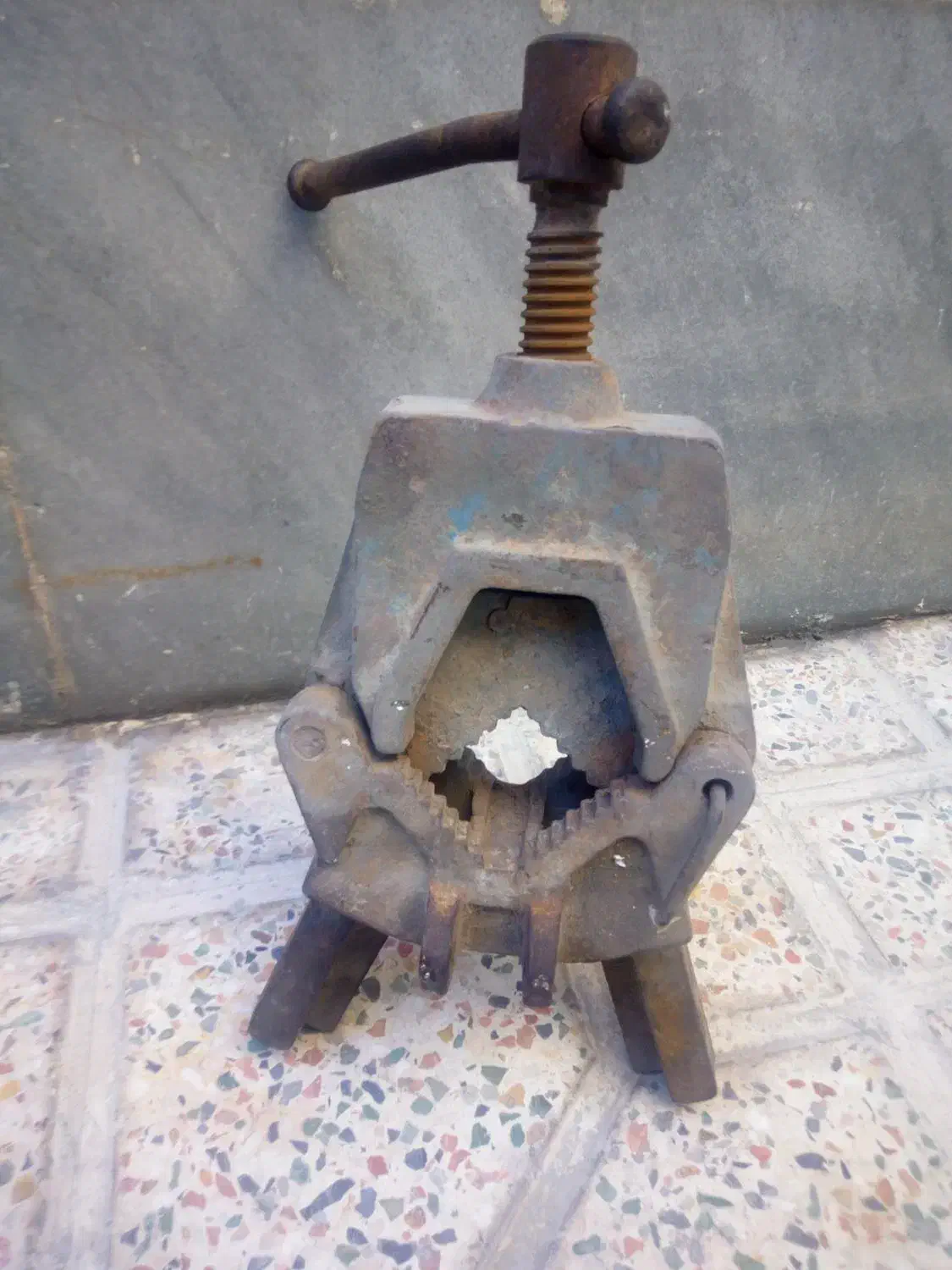 لوله گیر|ابزارآلات|گلستان (تهران), |دیوار