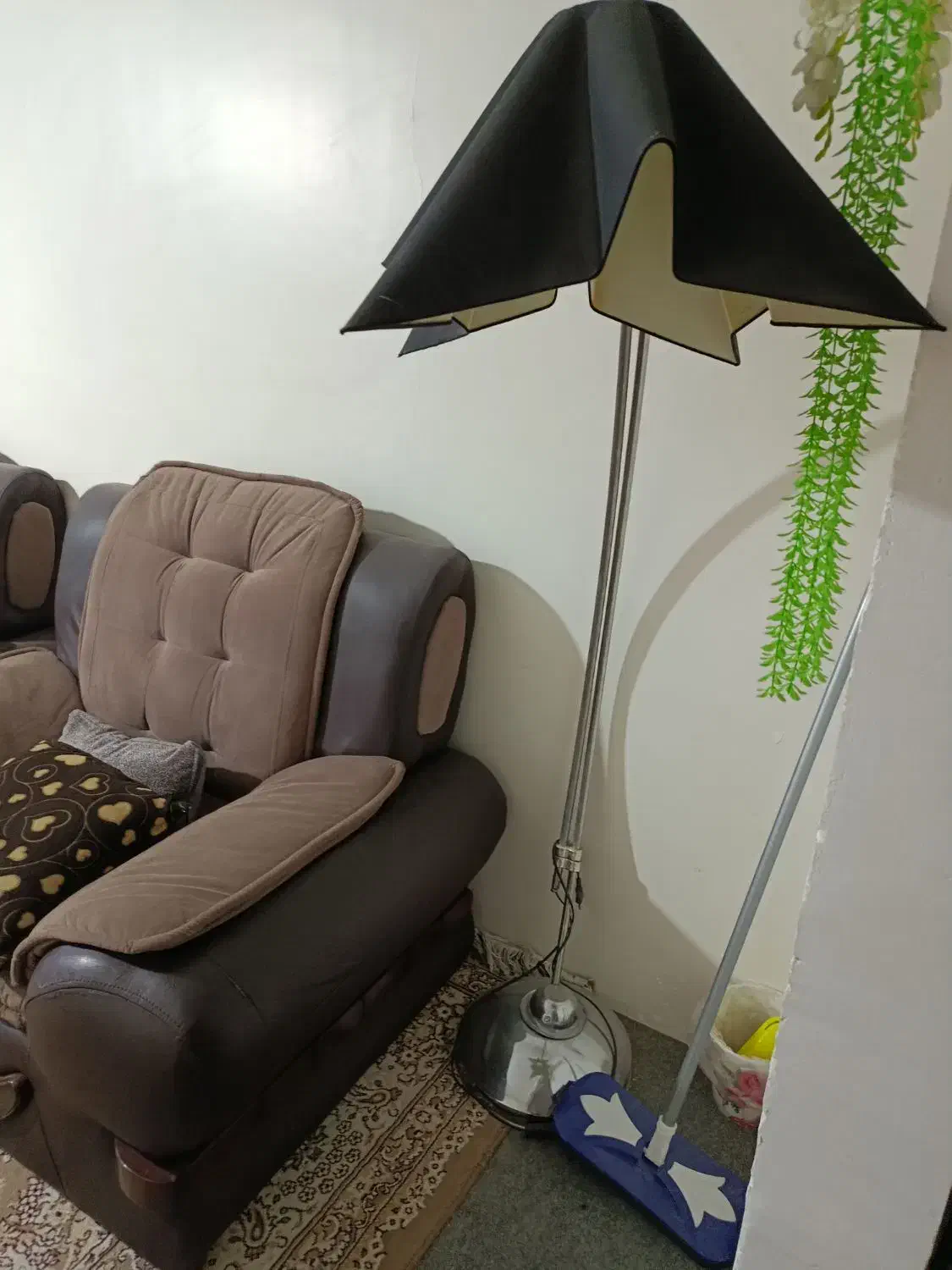 آباژور ایستاده|چراغ خواب و آباژور|فولادشهر, فولادشهر|دیوار