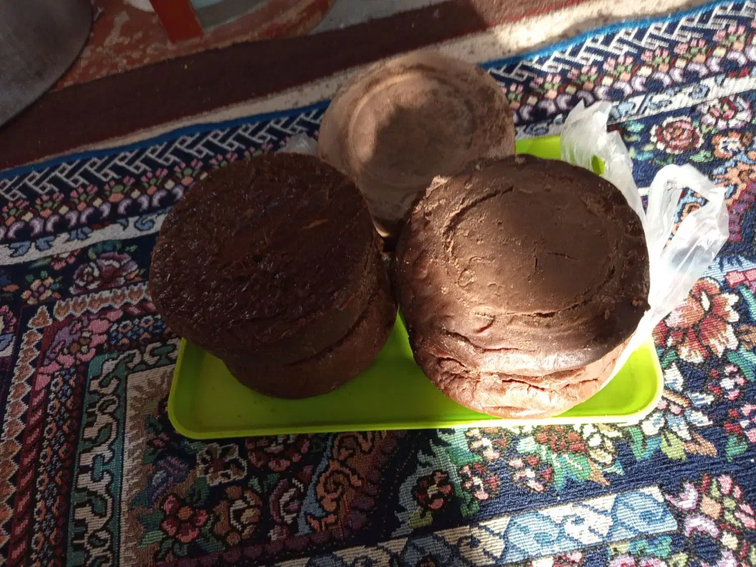 قارا|خوردنی و آشامیدنی|اندیکا, |دیوار