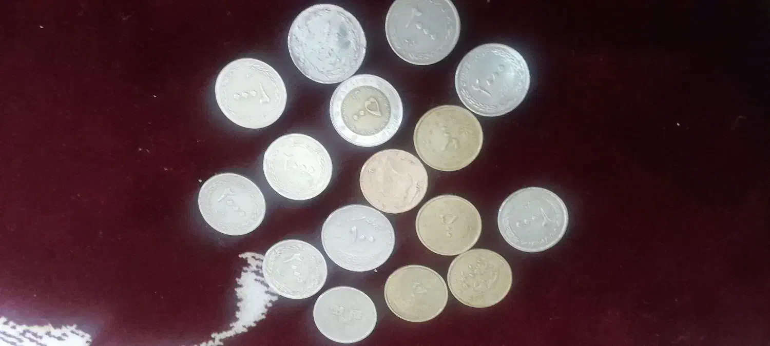 سکه های قدیمی|کلکسیون سکه، تمبر، اسکناس|بروجرد, |دیوار