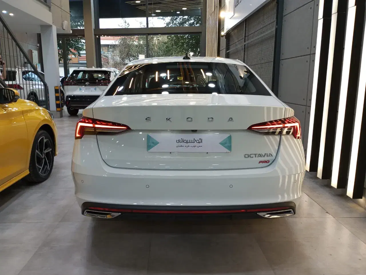 اشکودا اوکتاویا تیپ لاکچری ۲۰۲۴|خودرو سواری و وانت|تهران, عباس‌آباد|دیوار