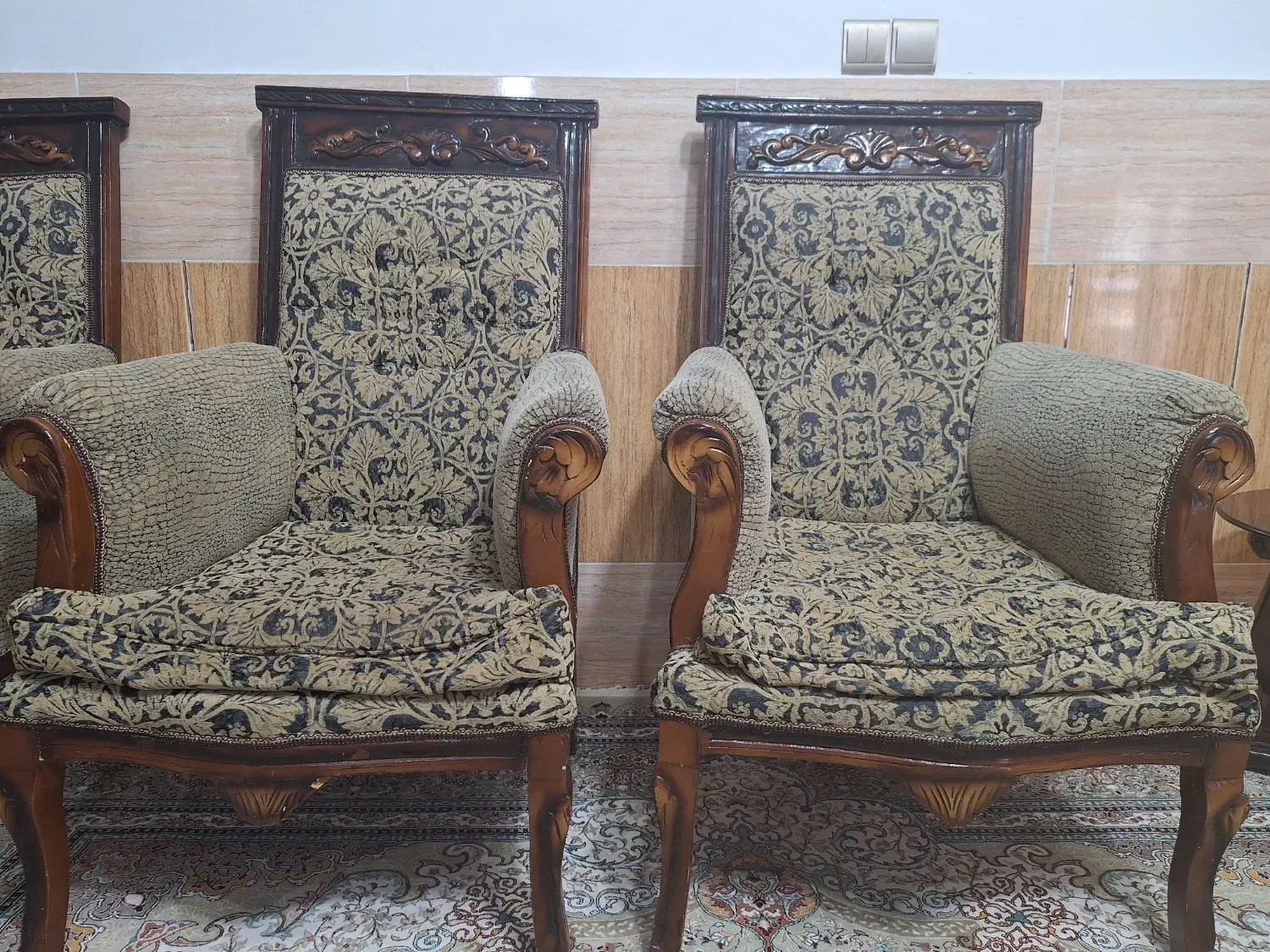 مبل سلطنتی|مبلمان خانگی و میز عسلی|سیرجان, |دیوار