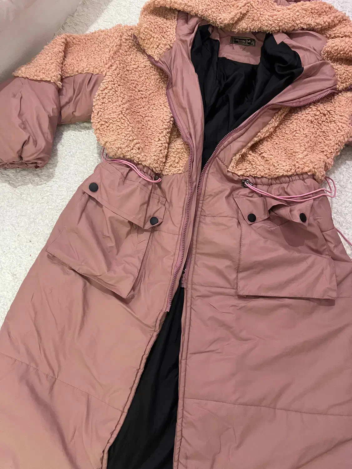 کاپشن نو فقط ۳۹۰|لباس|میانه, |دیوار