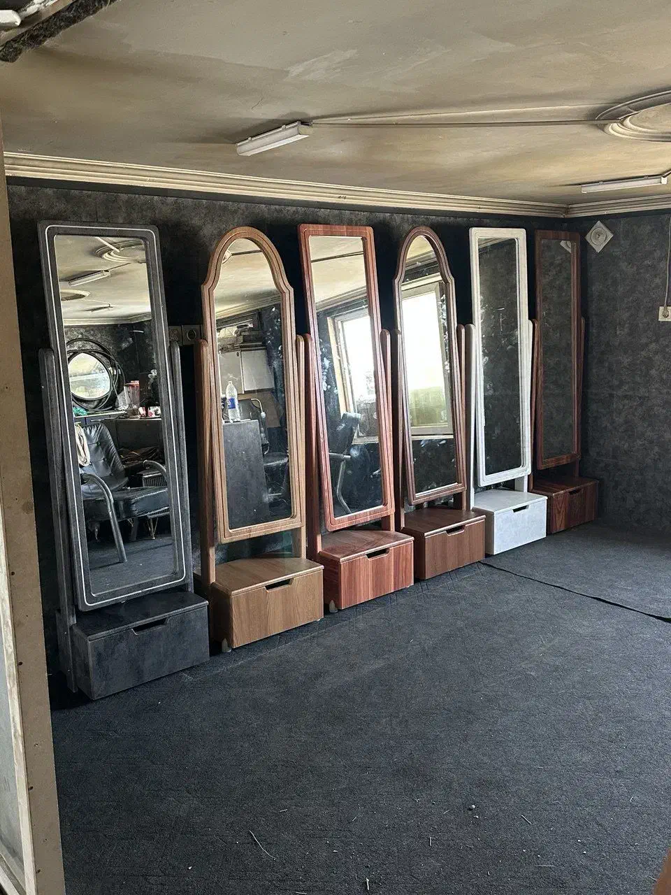 آیینه قدی. آیینه قدی کشو دار|آینه|خرم‌آباد, |دیوار