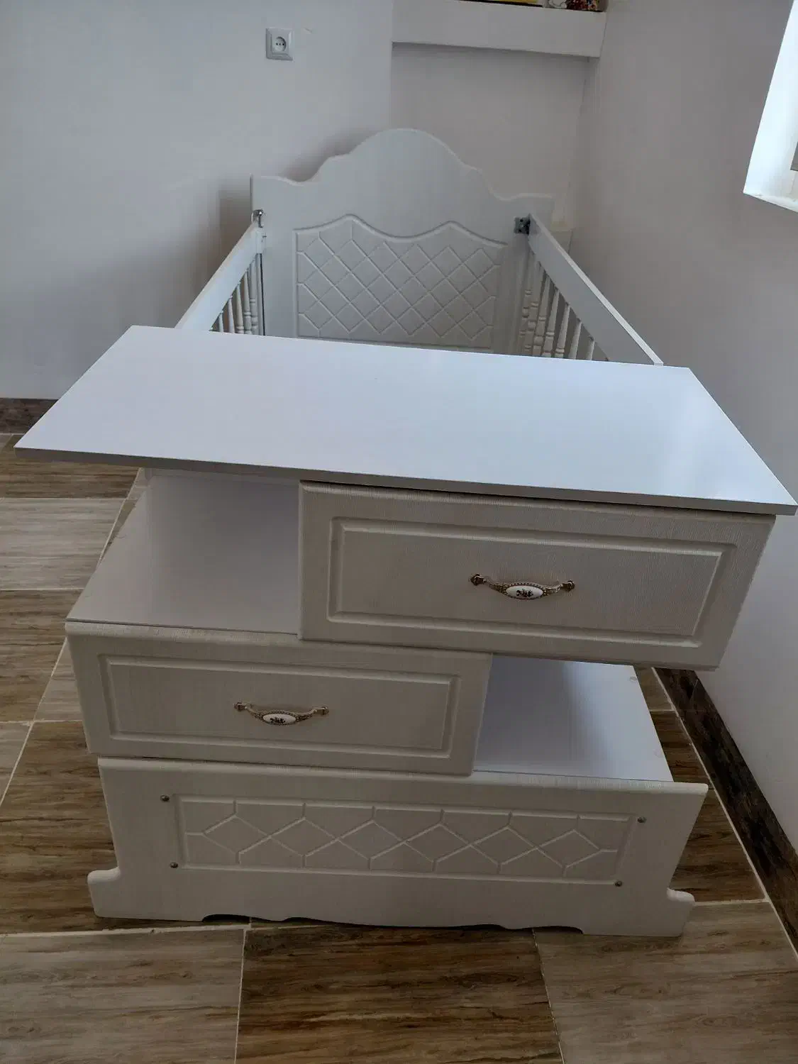 سرویس خواب کودک و نوجوان|تخت و سرویس خواب|مرودشت, نقش رستم|دیوار