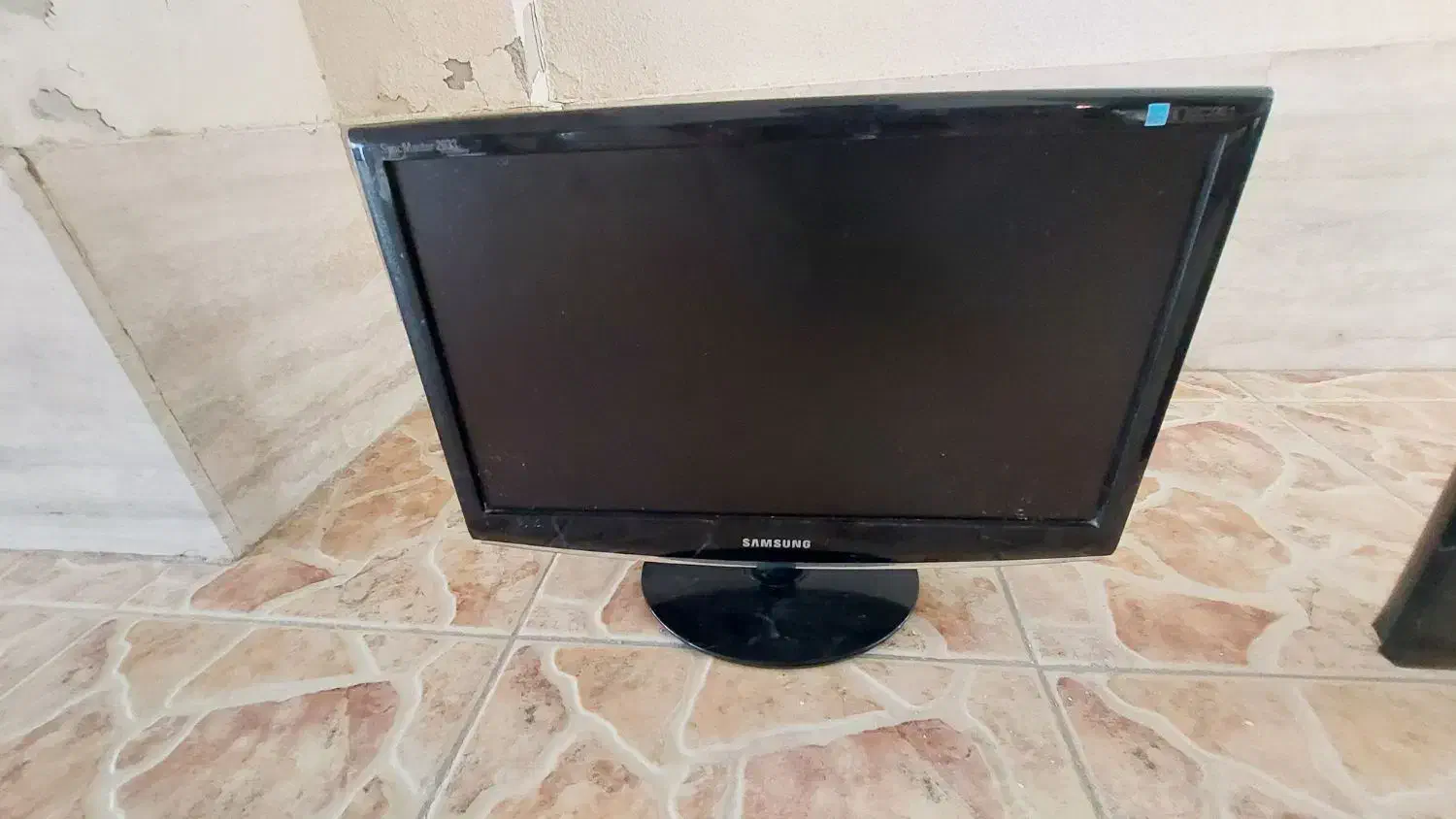 مانیتور|قطعات و لوازم جانبی رایانه|کیش, |دیوار