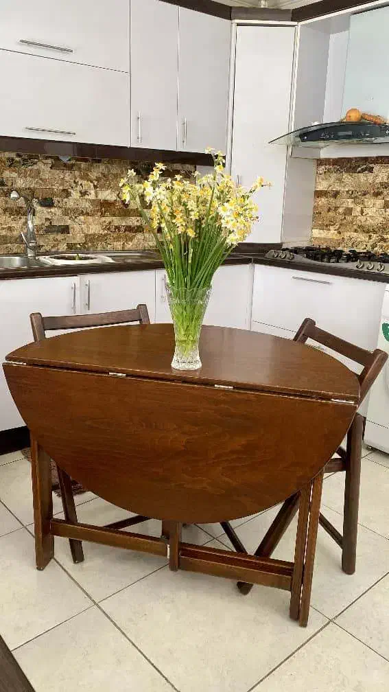 میز ناهار خوری تاشو ۴نفره|میز و صندلی غذاخوری|شیراز, شهرک گلدشت محمدی|دیوار