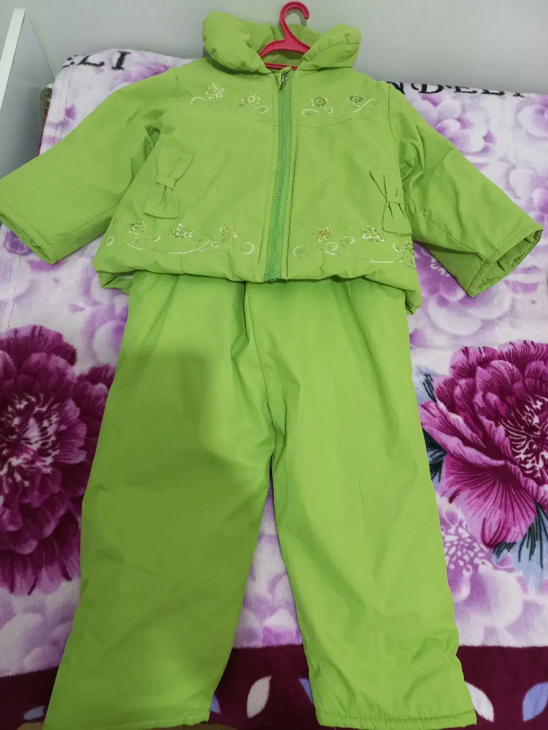 کاپشن لباس دخترانه همه در حد نو|لباس|کرج, کمال‌شهر|دیوار