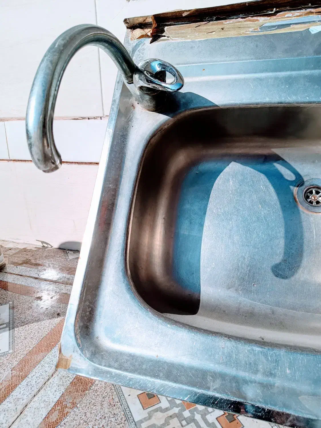 سینک ظرفشویی و شیر استیل|مصالح و تجهیزات ساختمان|مبارکه, |دیوار