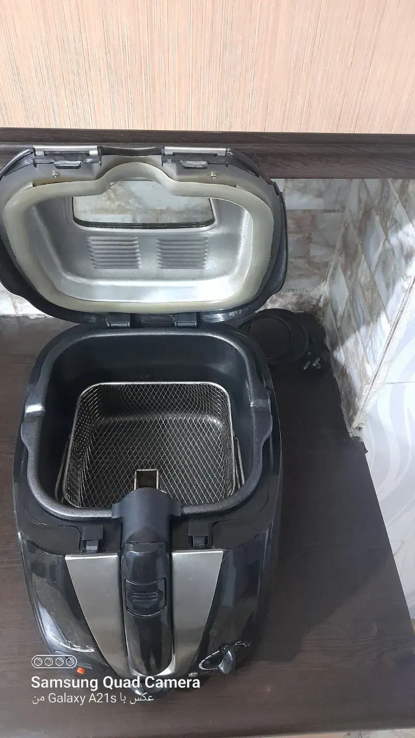 سرخ کن باروغن درحدنوسالم تمیزشیک و کم کارکرده|اجاق گاز و لوازم برقی پخت‌وپز|کرج, کرج نو|دیوار