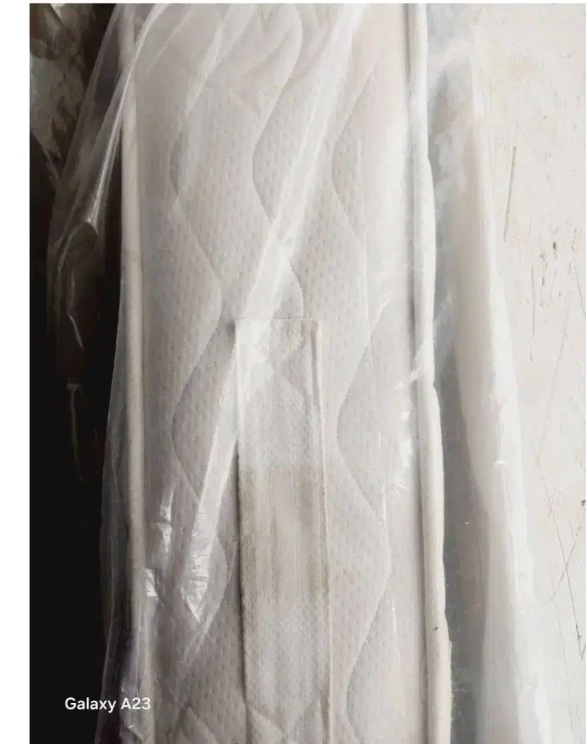 یک عدد تشک تخت بفروش میرسد|تشک تختخواب|یاسوج, |دیوار