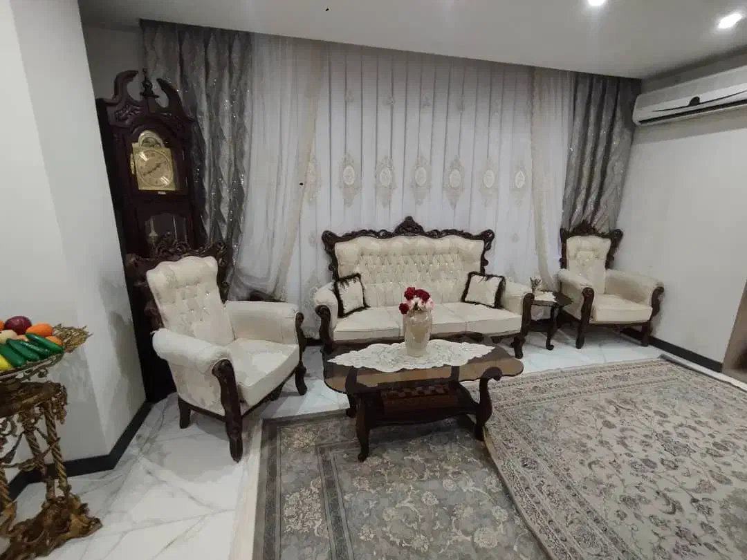 مبل سلطنتی تمام چوب ۹ نفره با قیمت مناسب|مبلمان خانگی و میز عسلی|قائمشهر, |دیوار