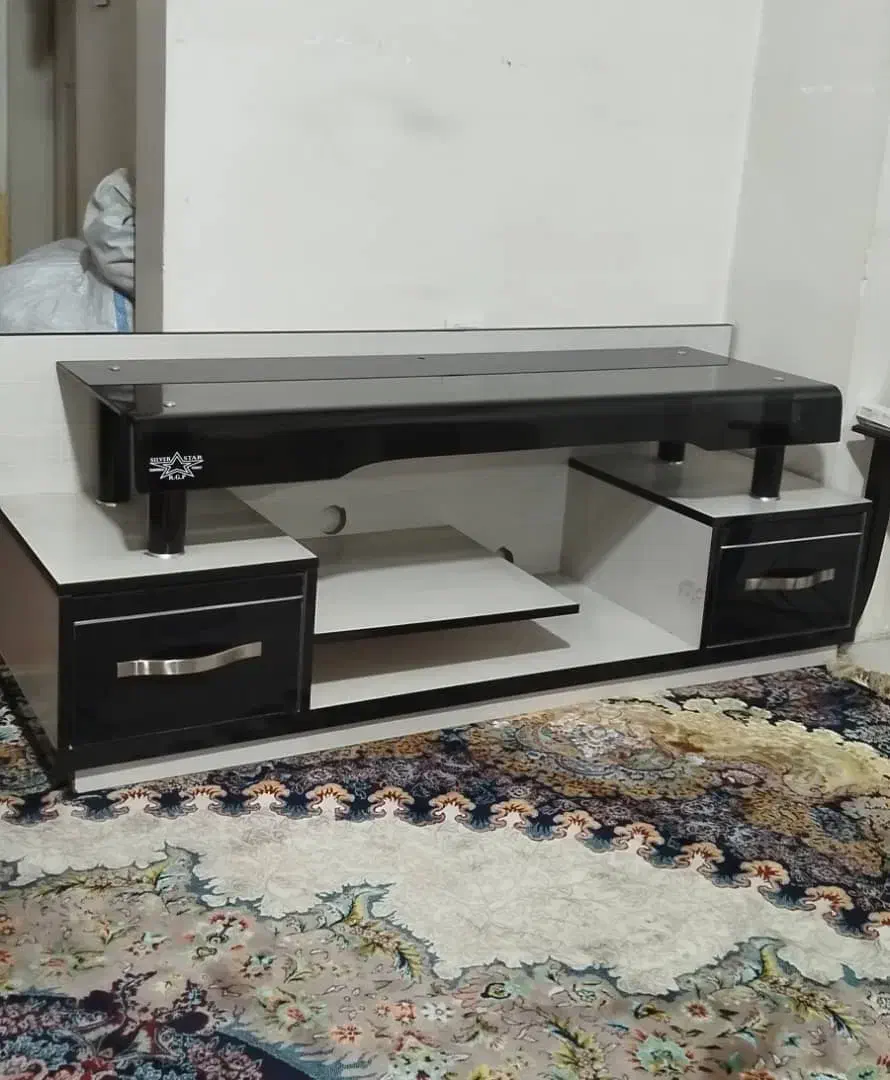 میز تلویزیون/ (ترکیب شیشه و چوب ) سالم|میز تلویزیون|کرج, چمران|دیوار