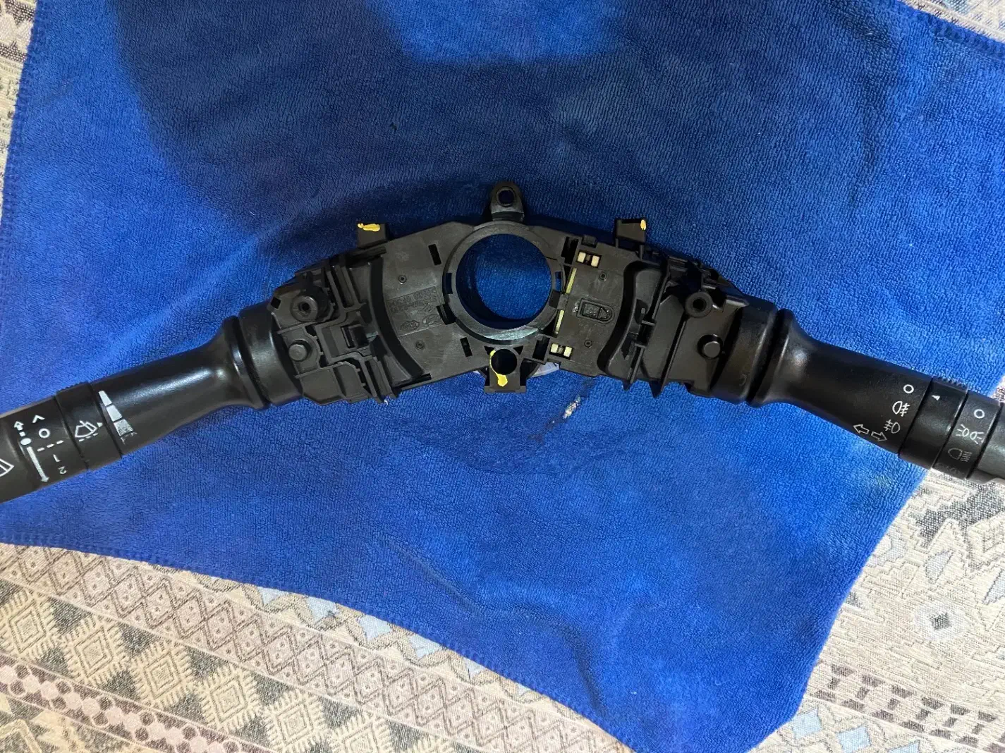 دسته راهنما و برف پاکن سراتو|قطعات یدکی و لوازم جانبی|تهران, تسلیحات|دیوار