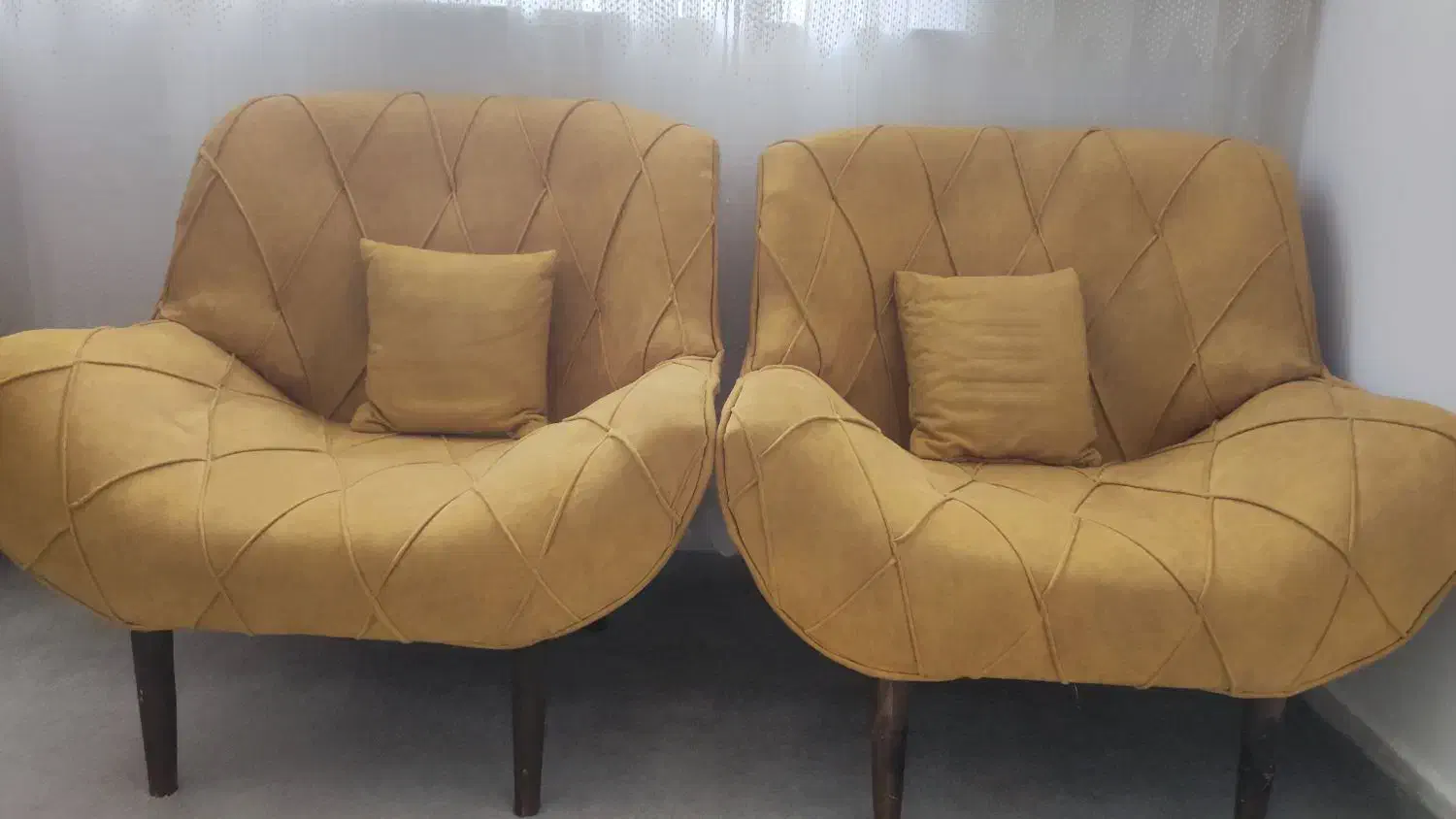 مبل تک نفره|مبلمان خانگی و میز عسلی|گرگان, |دیوار