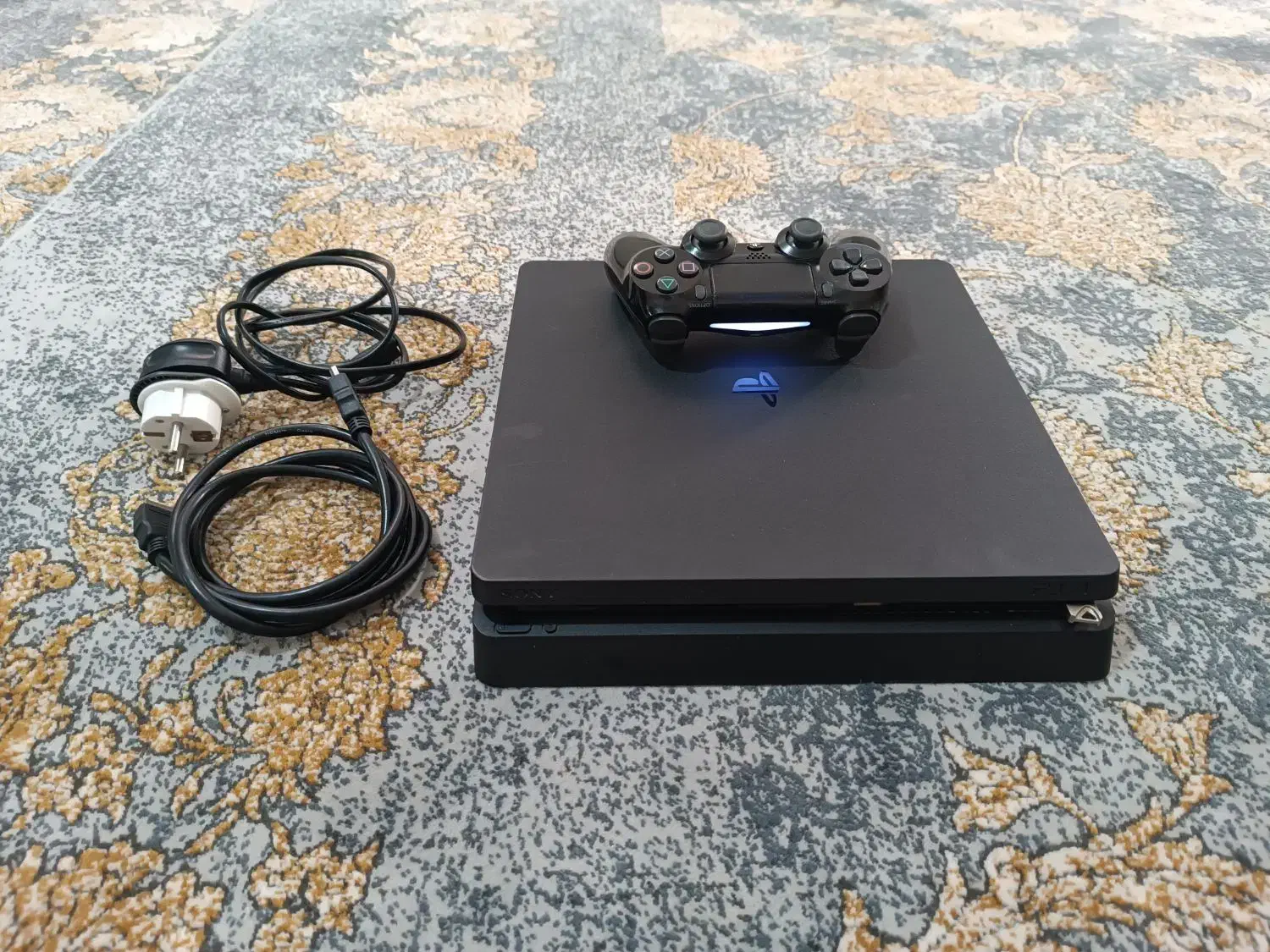 پلستیشن 4 کپی خور سالم و سلامت|کنسول، بازی ویدئویی و آنلاین|یزد, |دیوار