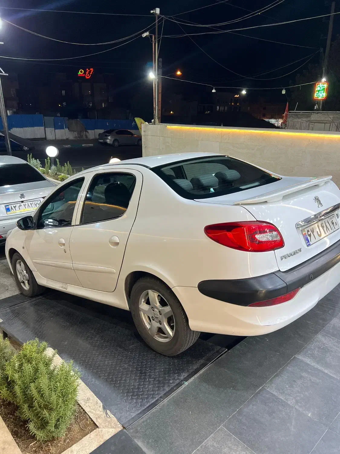 ۲۰۷اس دی ۹۸ اتومات بی نقطه ۹۰تاکار نقد اقساط|خودرو سواری و وانت|تهران, گلستان (شهرک راه آهن)|دیوار