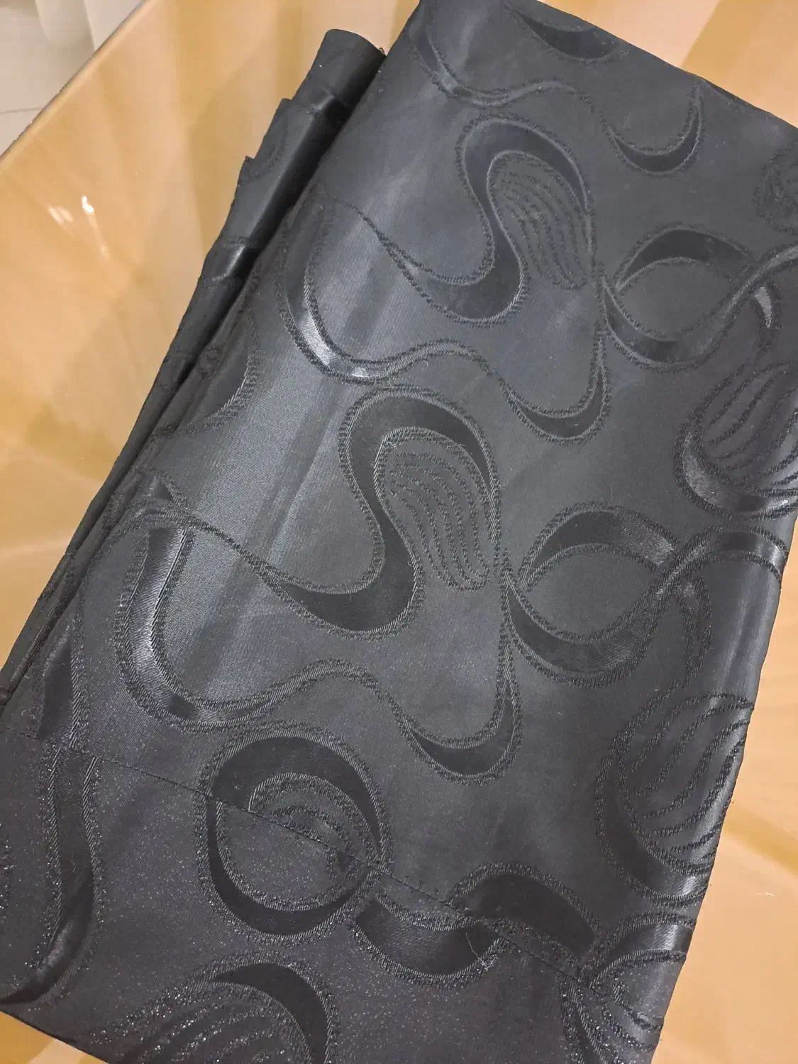 چادر مجلسی|لباس|ری, دولتآباد|دیوار