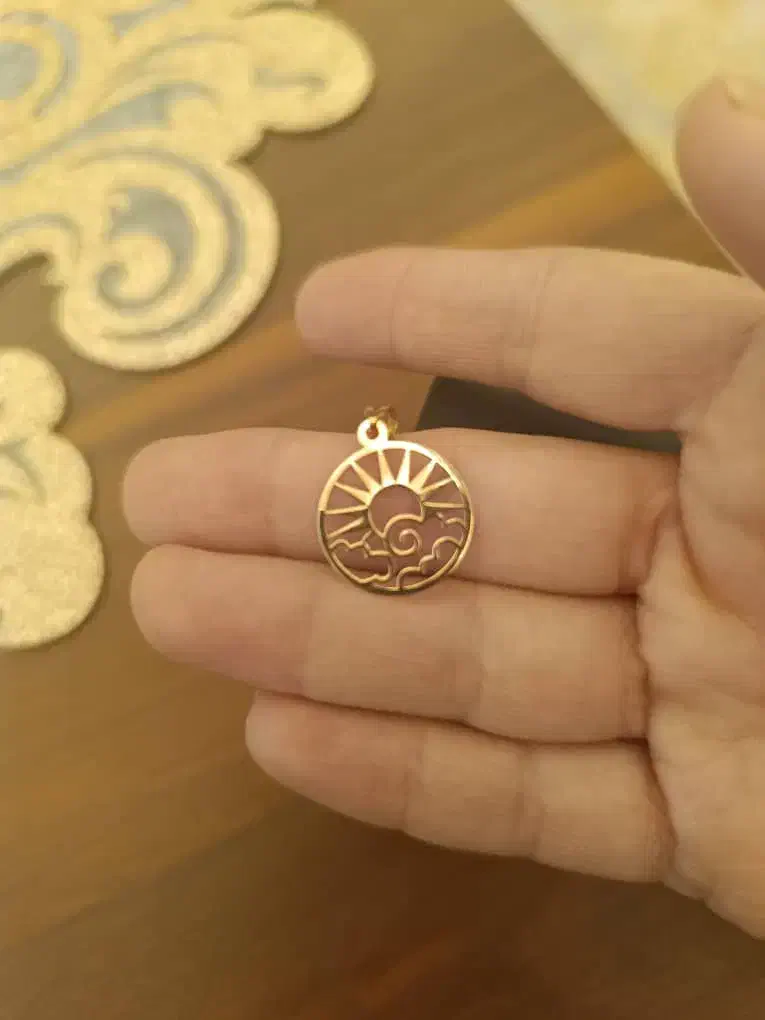 پلاک|جواهرات|یاسوج, |دیوار