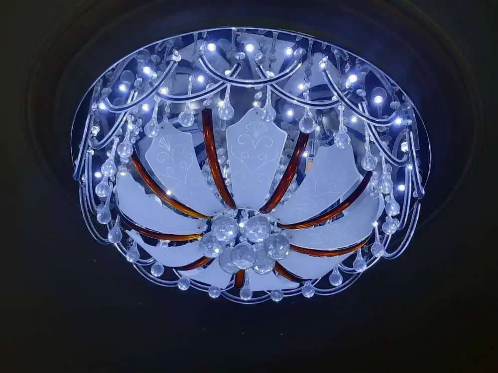 ۲ عدد لوستر کنترلی ال ای دی|لوستر و چراغ آویز|تهران, هفده شهریور|دیوار