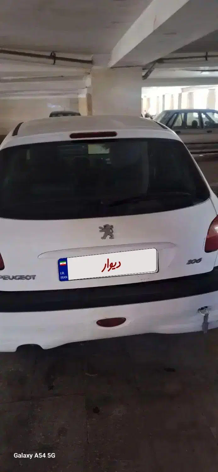 ۲۰۶ سفید مدل ۸۹|خودرو سواری و وانت|اندیشه, اندیشه فاز ۴|دیوار