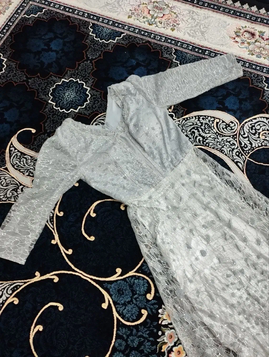 پیرهن|لباس|کوهدشت, |دیوار