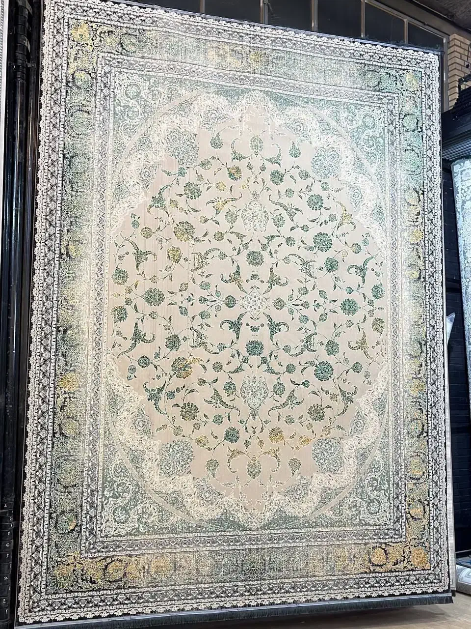 فرش صنوبر|فرش|بیرجند, |دیوار