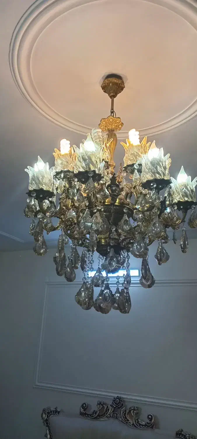 لوستر برنجی|لوستر و چراغ آویز|رباط‌کریم, رباط‌کریم|دیوار