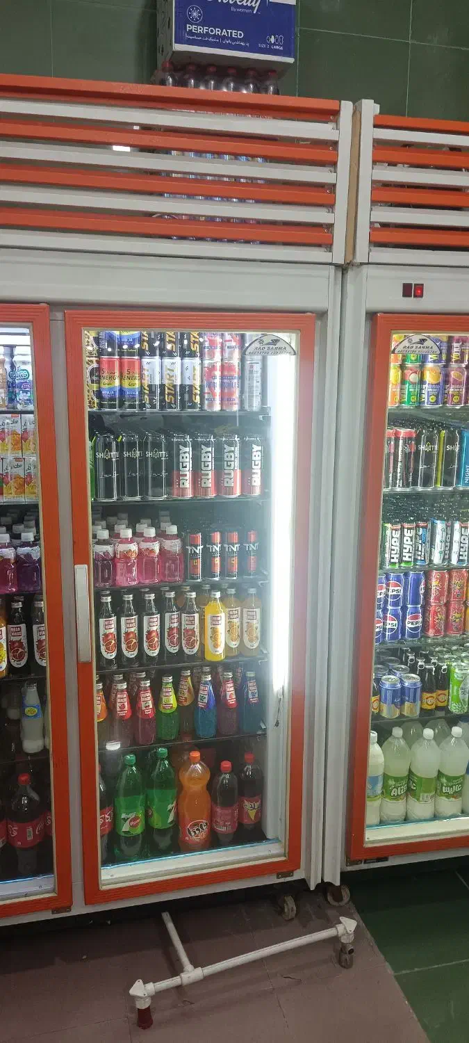فروش یخچال ایستاده سه درب دو طرف شیشه نو نو|فروشگاه و مغازه|سیرجان, |دیوار