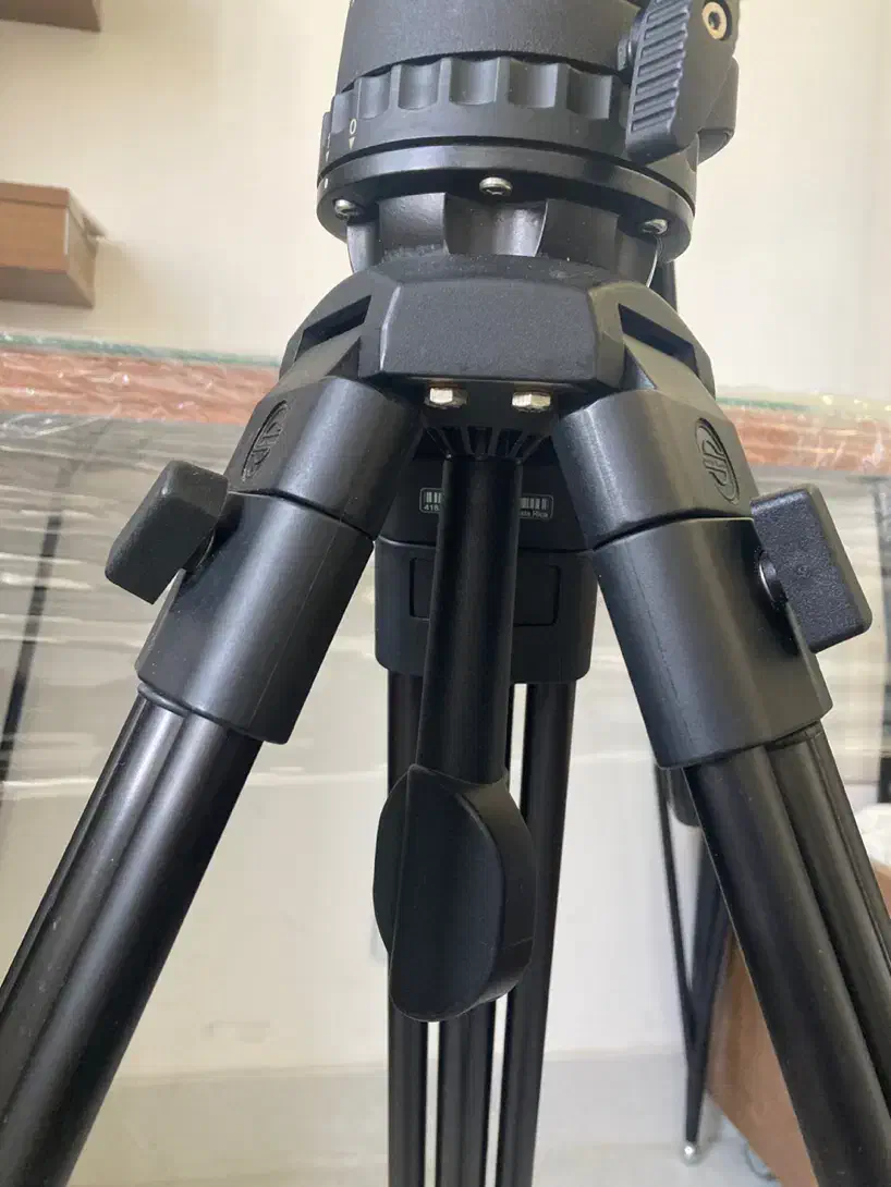 سه پایه ساچلر fsb4 اصل آلمانی|دوربین عکاسی و فیلمبرداری|تهران, سوهانک|دیوار