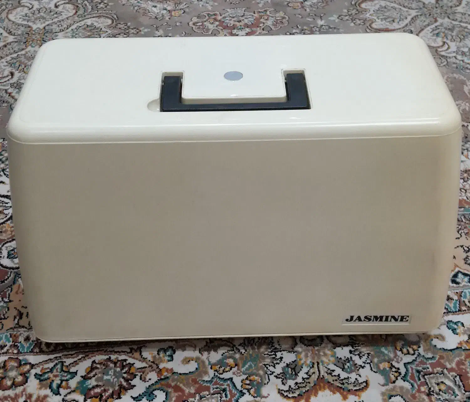 فروش چرخ خیاطی کاچیران جاسمین 393 در حد نو|چرخ خیاطی و ریسندگی|فریدون‌کنار, |دیوار