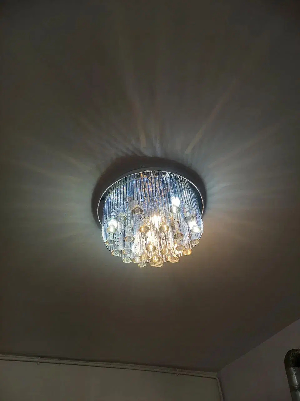 یک جفت لوستر سقفی سالم،هشت عدد لامپ میخوره|لوستر و چراغ آویز|اراک, |دیوار