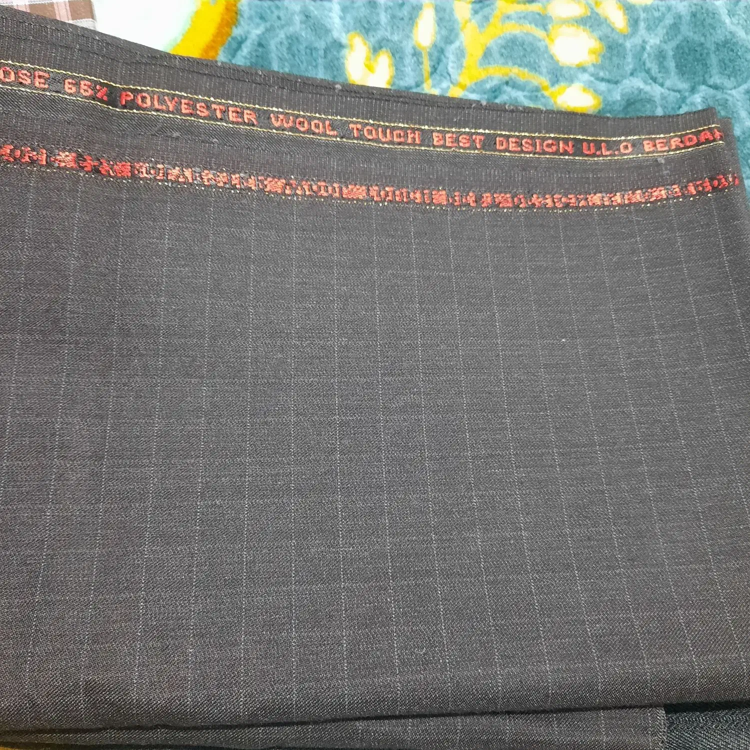 پارچه فاستونی و چهارخونه خونگی|لباس|یزد, |دیوار